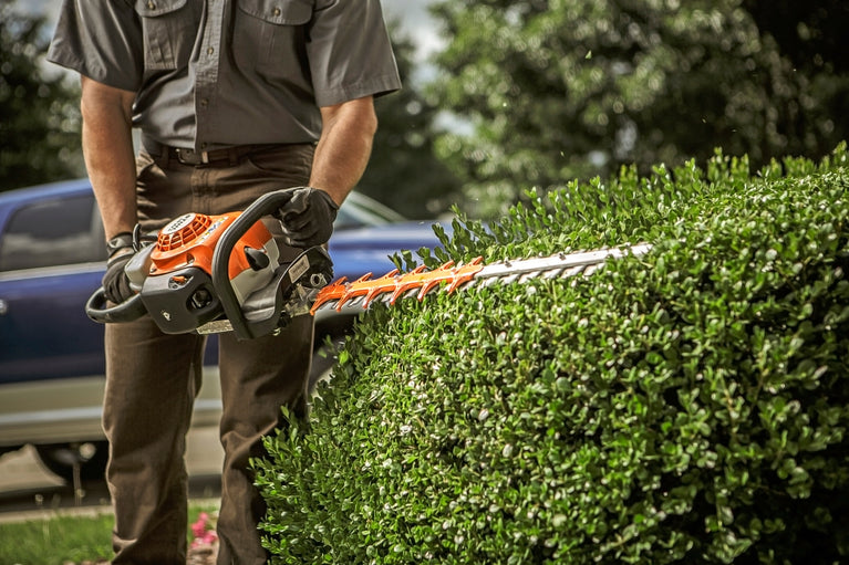 STIHL Benzin-Heckenschere HS82
