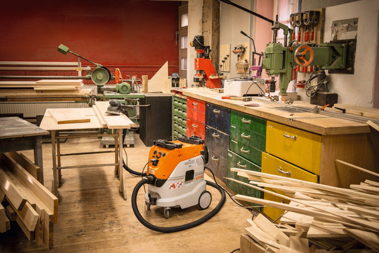 STIHL Elektro-Nass- und Trockensauger SE133 BG BAU FÖRDERUNG!